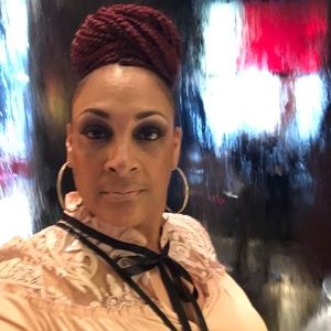 Meet your Posher, Serena