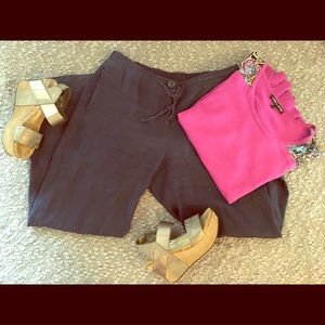 Linen pants. Loose fit.