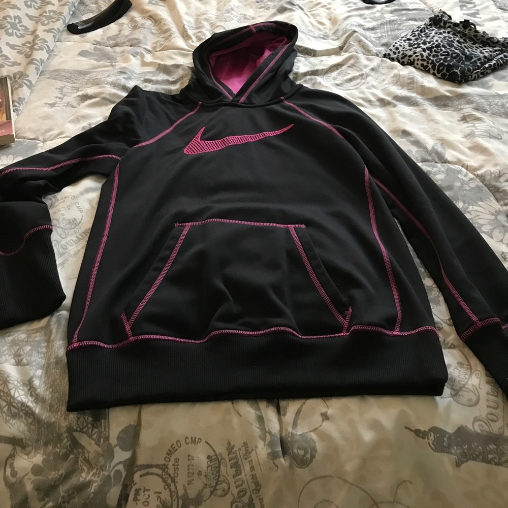 Nike dry fit pullover sweater