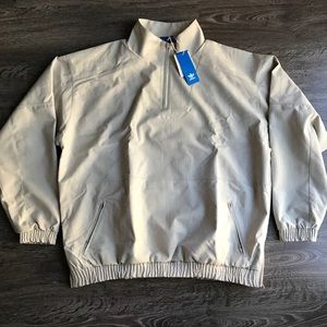 ⚡️NWT⚡️Adidas half zip windbreaker jacket.
