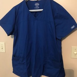 Cherokee scrub top