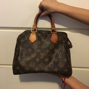 Louis vouitton bag authentic!