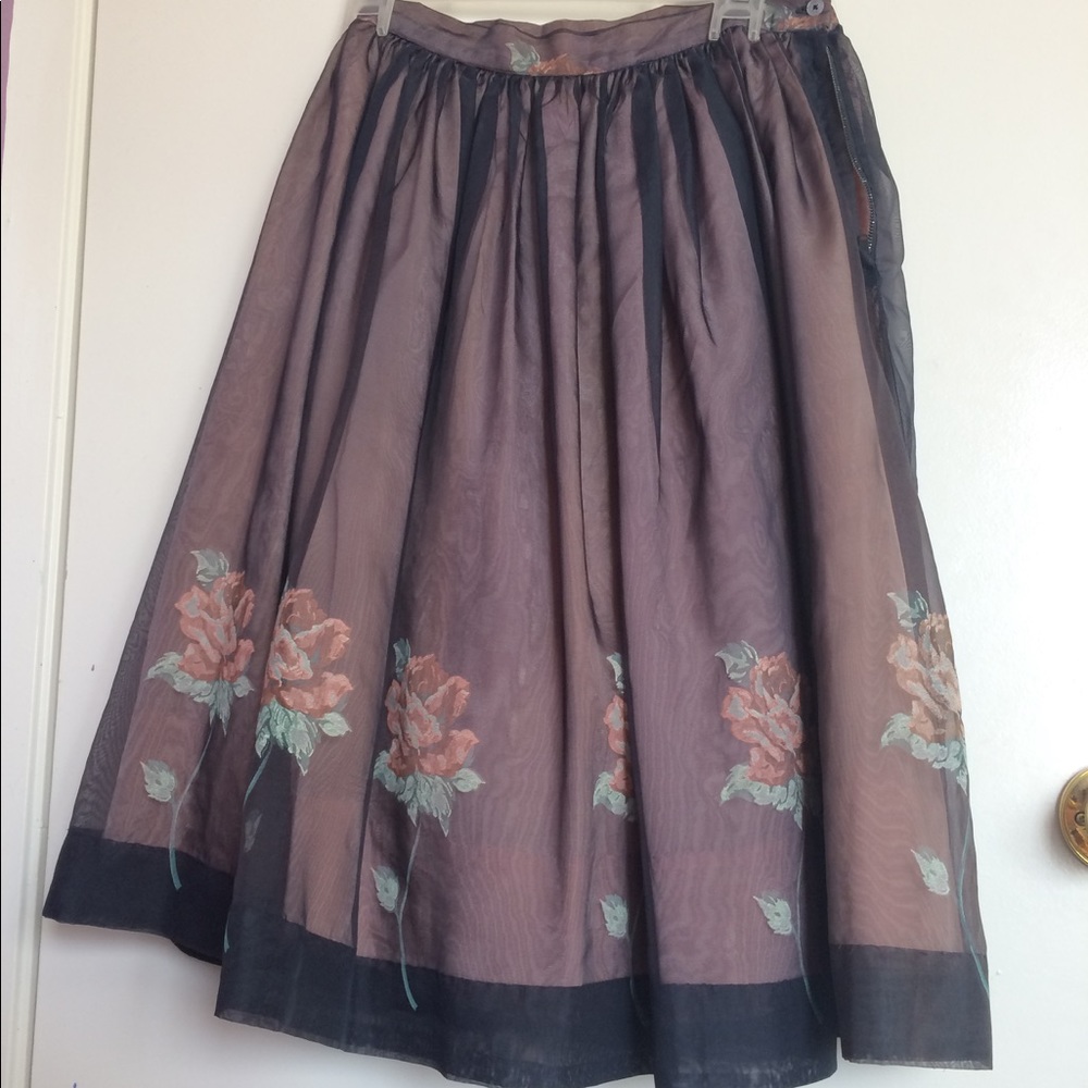 Vintage 50s embroidered roses circle skirt