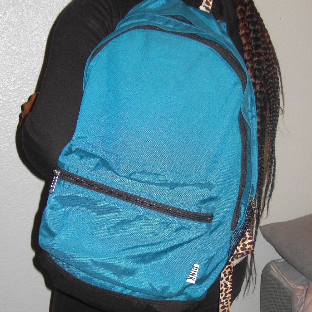 PRiCE DROP !!!!!VS PINK backpack