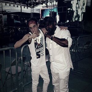 Meet your Posher, Carlos