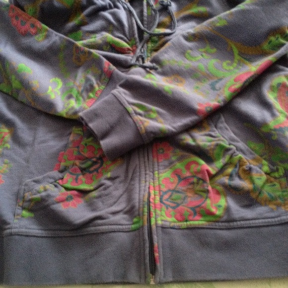 Pretty Blue Printed Hoodie - Picture 7 of 8