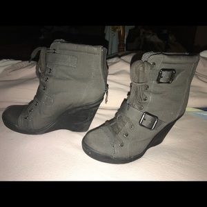 Vera Wang Booties