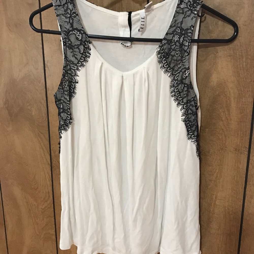 Sleeveless blouse
