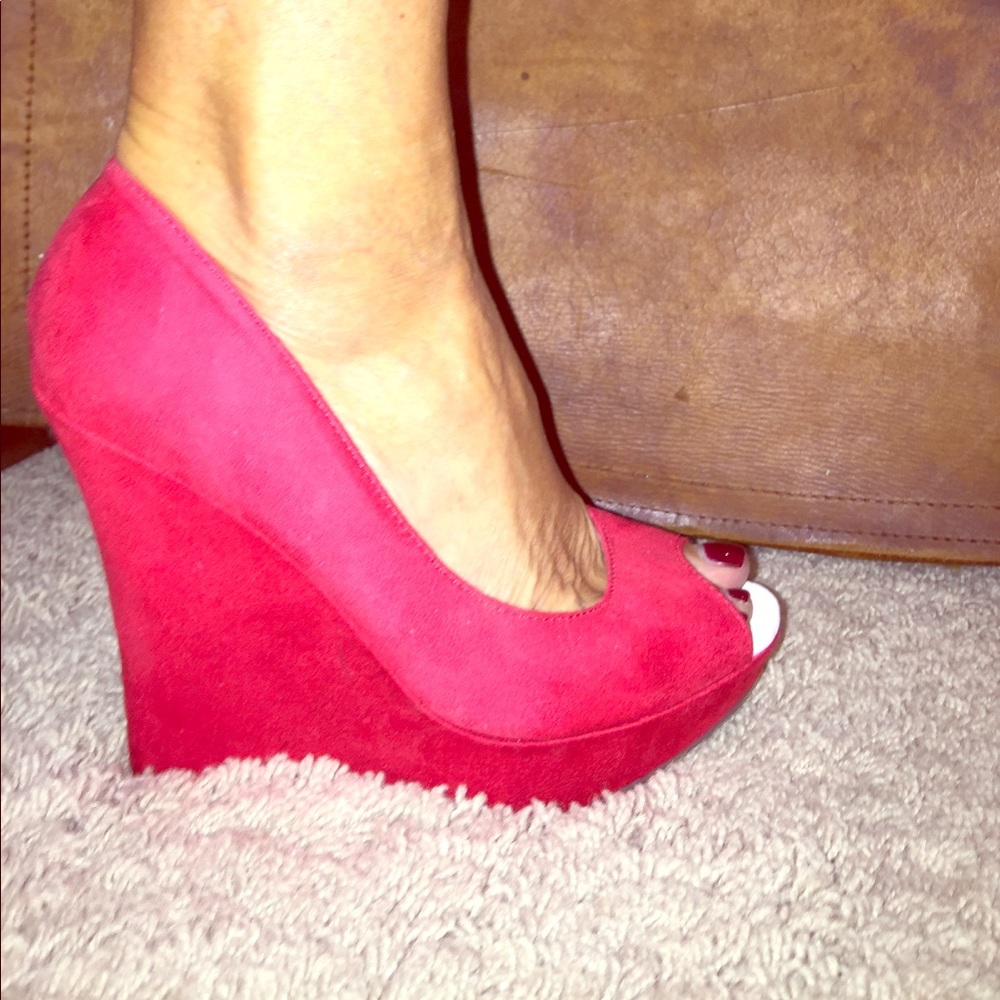 Michael Antonio wedges size 7M