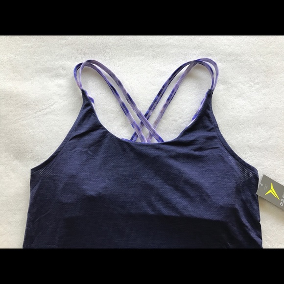 NWT Old Navy Active Strappy Tank, XS - Picture 2 of 5