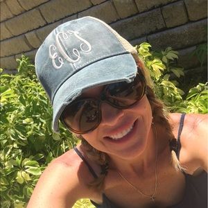 Meet your Posher, Elena