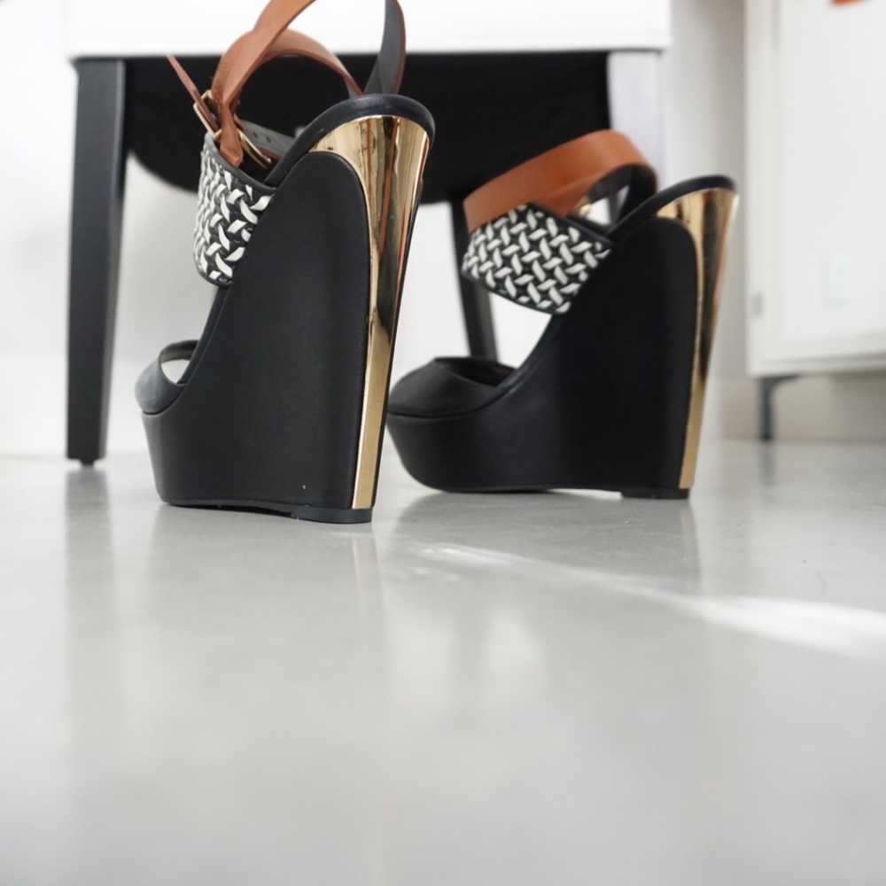 ‼️SOLD‼️Jessica Simpson Wedge Heels - Picture 3 of 4