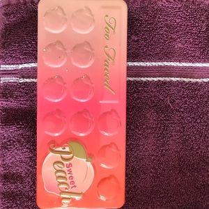 Too Faced Sweet Peach Pallete