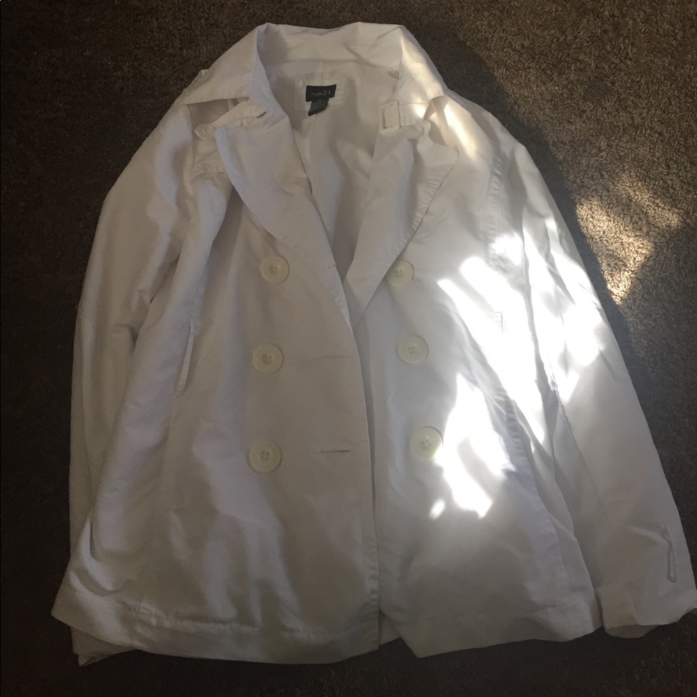 RUE 21 size XL spring coat