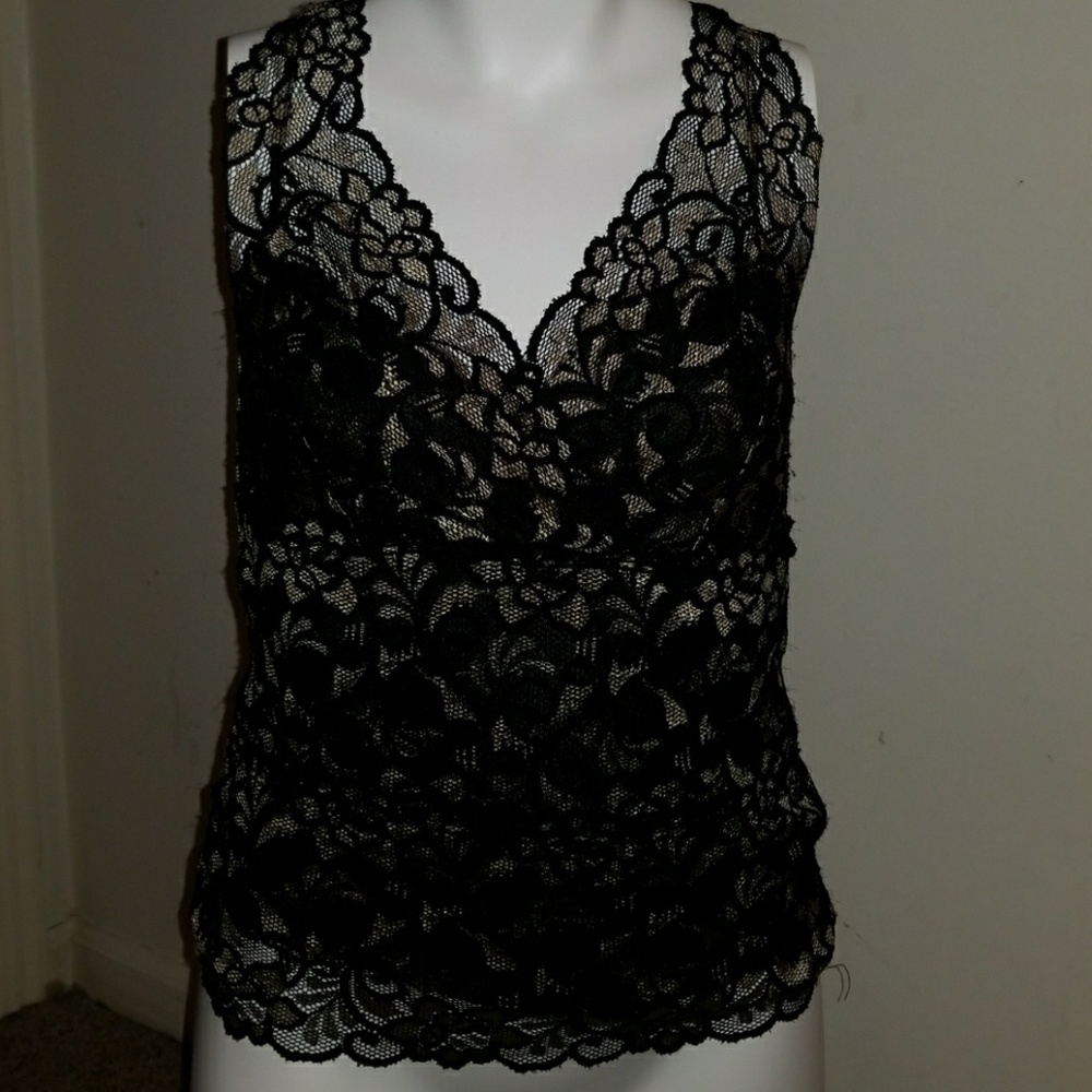 Beautiful and unique Sleeveless lace top