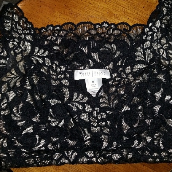 Beautiful and unique Sleeveless lace top - Picture 2 of 5