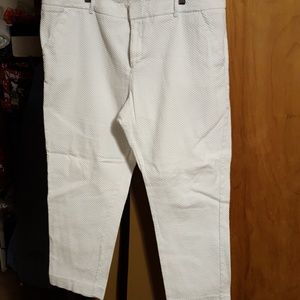 White ankle length pants