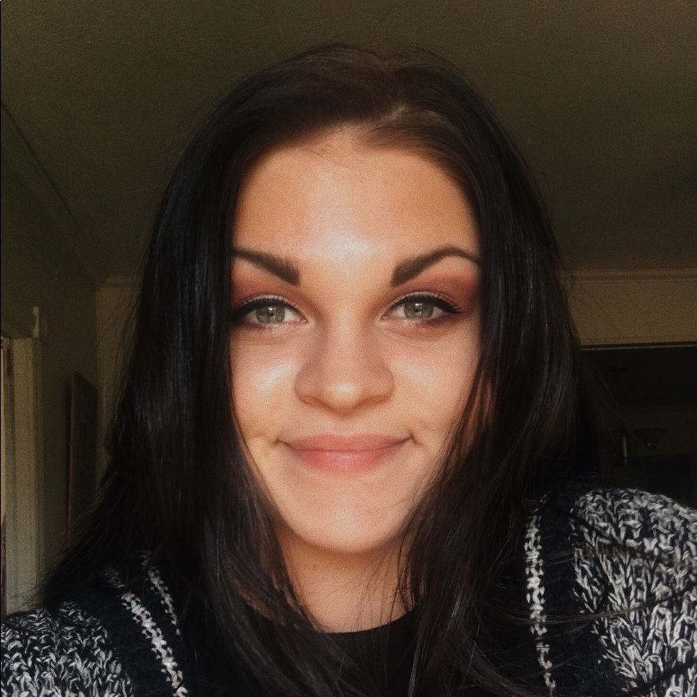 Meet your Posher, Haley