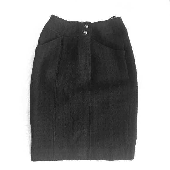 CHANEL Dresses & Skirts - Authentic Chanel wool midi skirt houndstooth 42 M