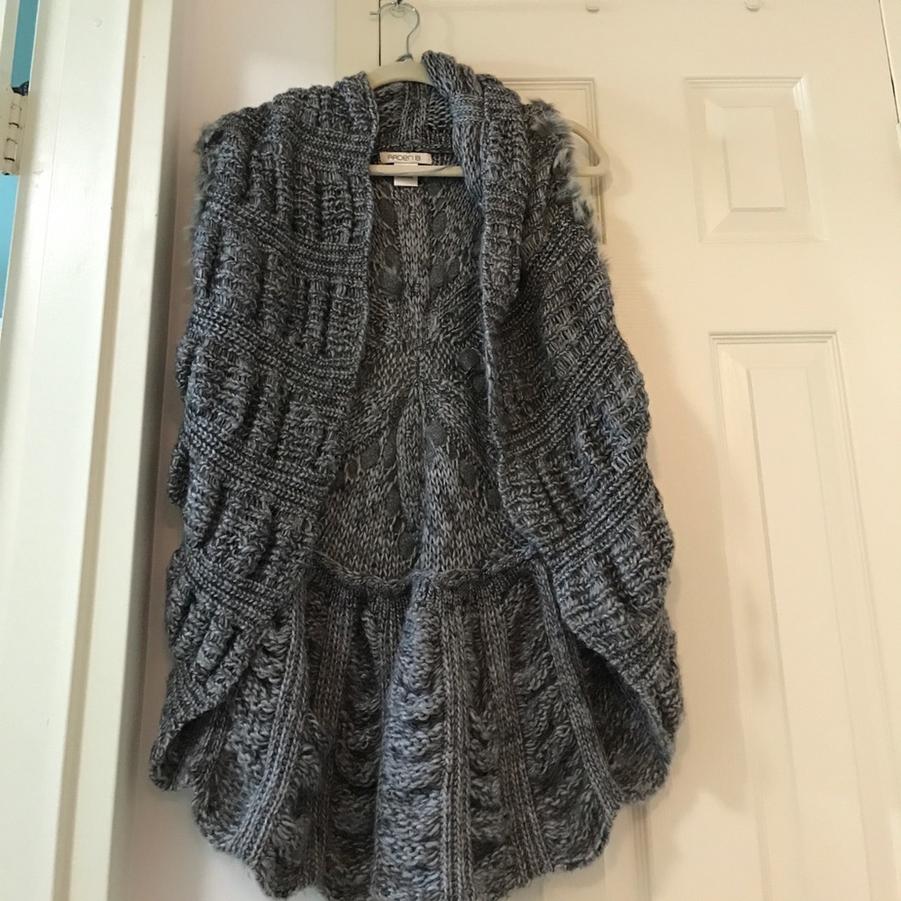 Sweater Vest