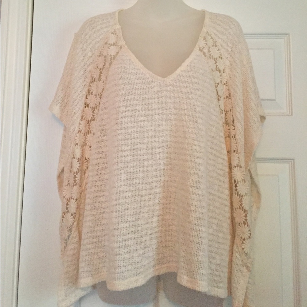 Women’s Large Miami brand knit top/sweater