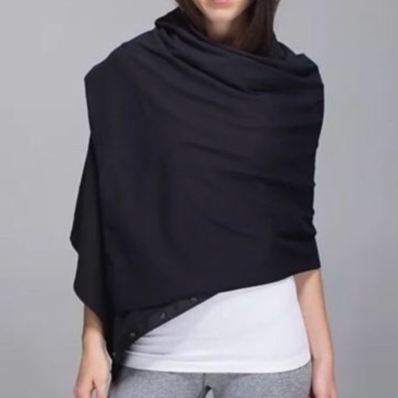 lululemon athletica Accessories - Lululemon black Vinyasa Wrap NWT!