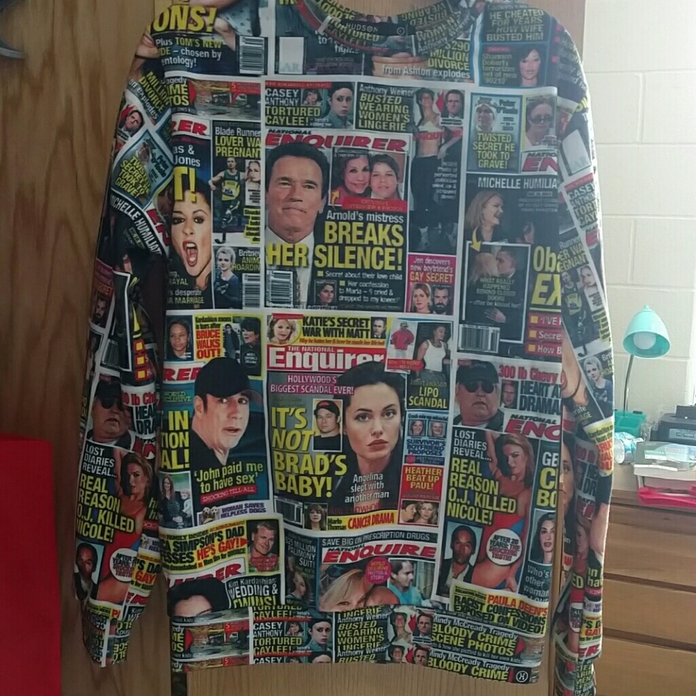 Trendy magazine crewneck