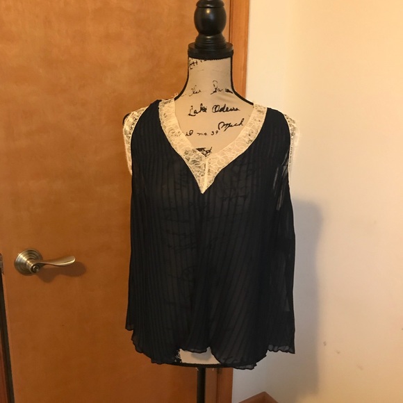 Zara Basic Collection Top - Picture 5 of 8