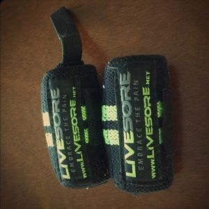 Livesore wrist wraps