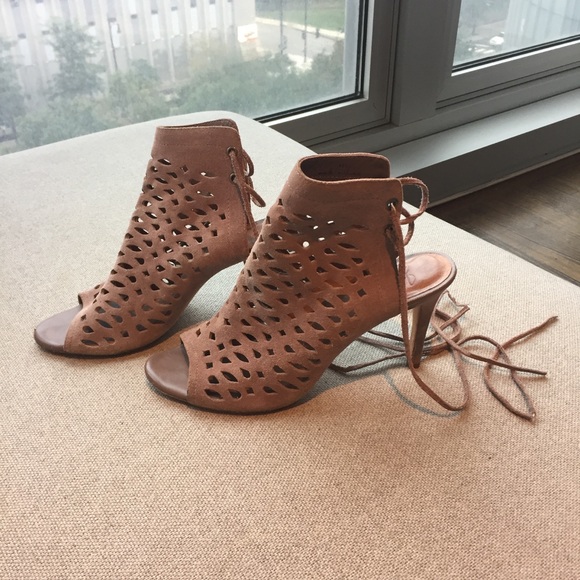 Joie Clayton cutout booties - Picture 5 of 8