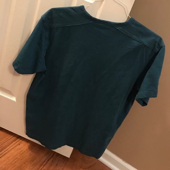 3-button Michael Brandon T-shirt - Picture 2 of 3