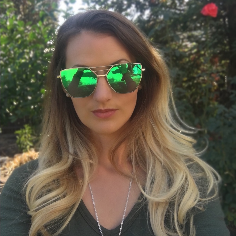 Emerald green boutique sunglasses
