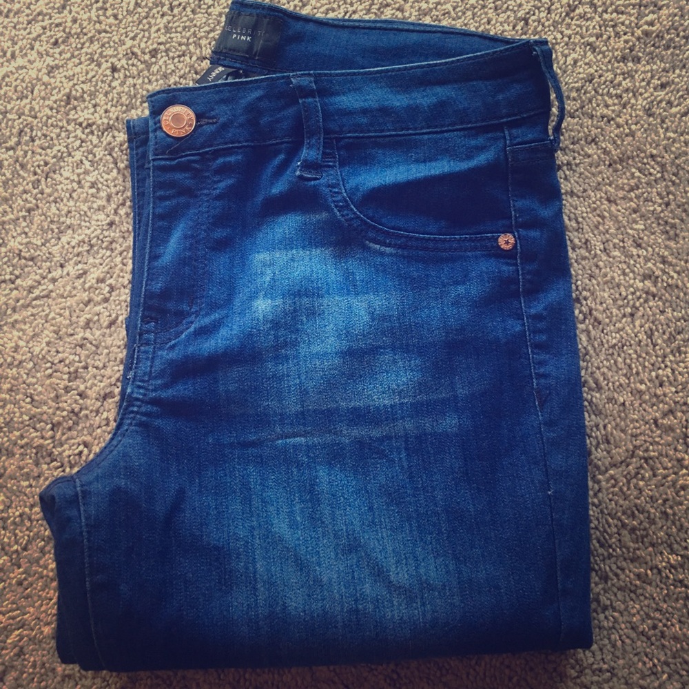SOLD: Dark Wash Celebrity Pink Skinny Jeans