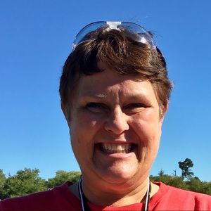 Meet your Posher, Denise