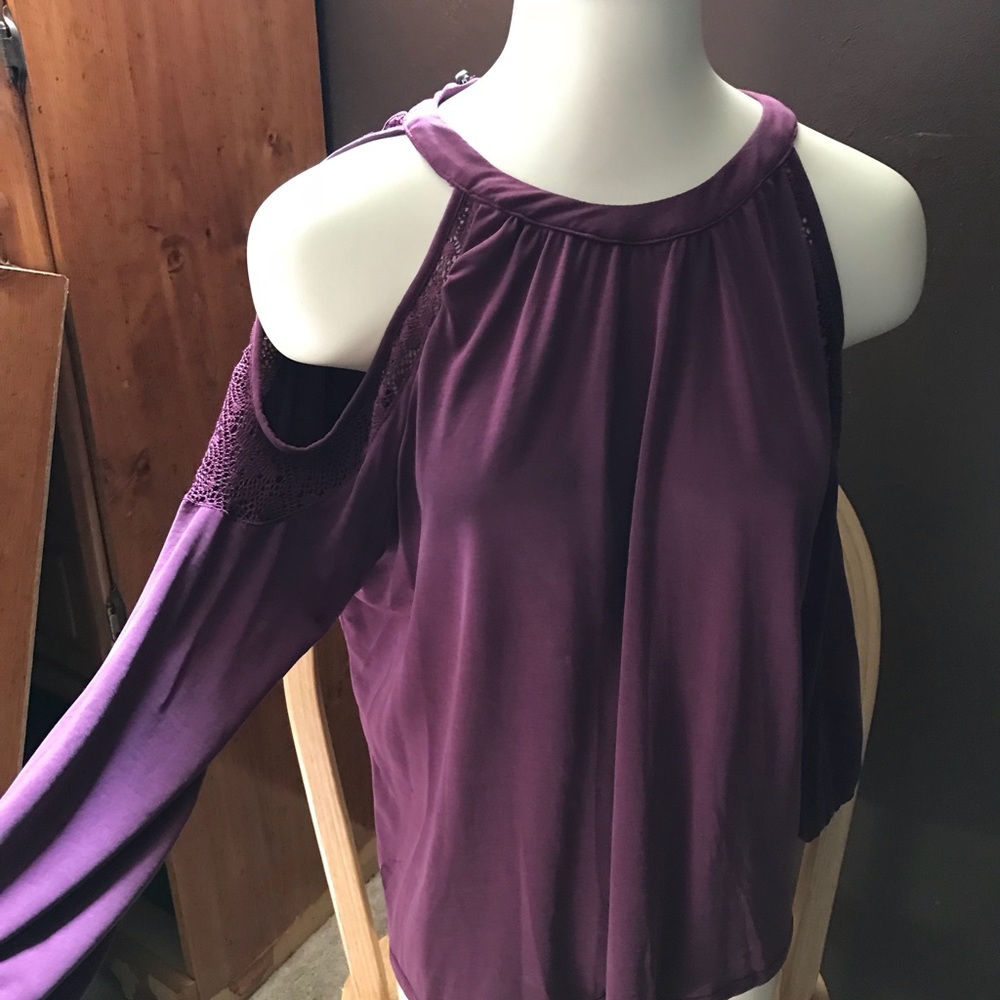 Mudd maroon long sleeve blouse