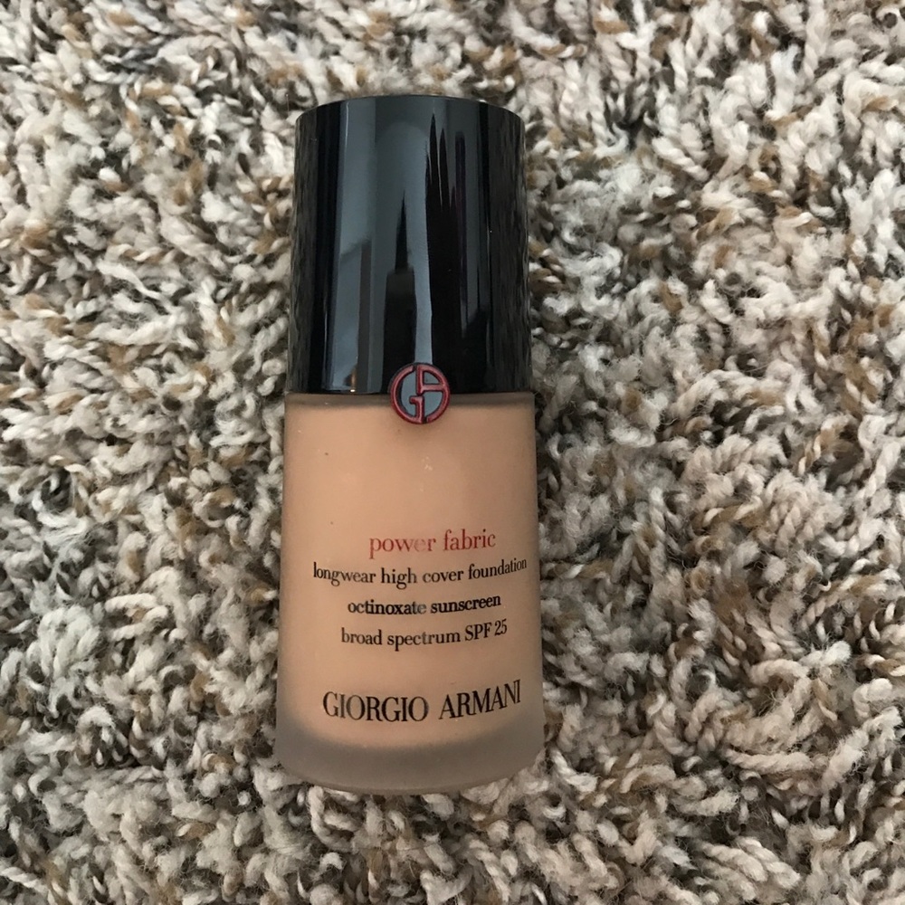 Giorgio Armani power fabric foundation 6.5