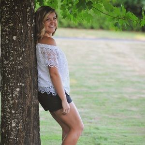 Meet your Posher, Halley