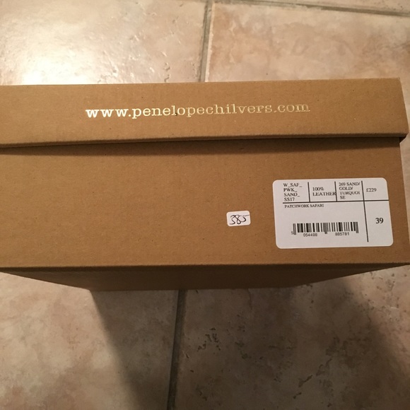 Penelope Chilvers booties - new with tags! - Picture 3 of 3