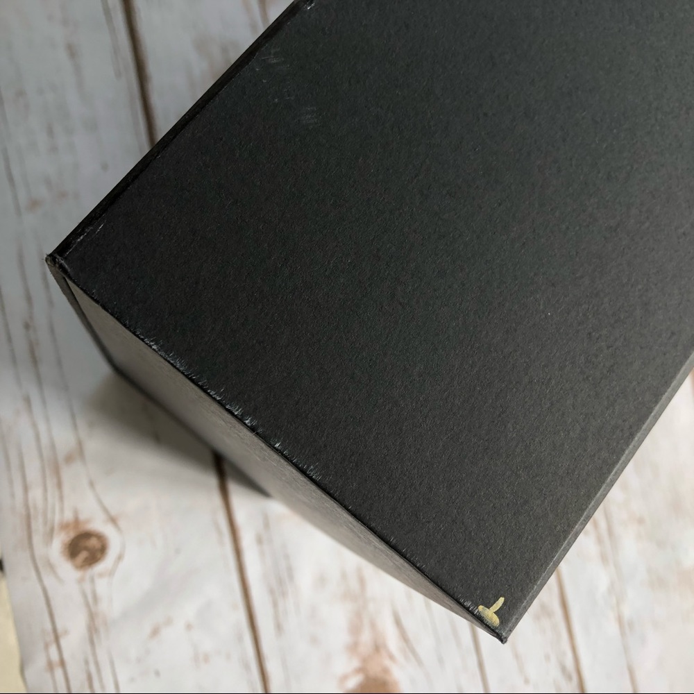 lululemon Black Gift Box - Picture 6 of 6