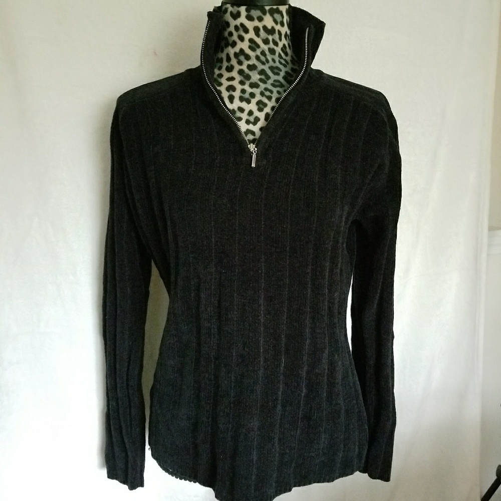 🌺Guess Sweater