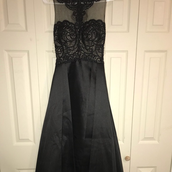 Jasz couture evening prom dress - Picture 2 of 8