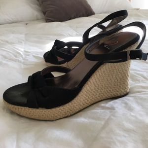 Black woven Wedge