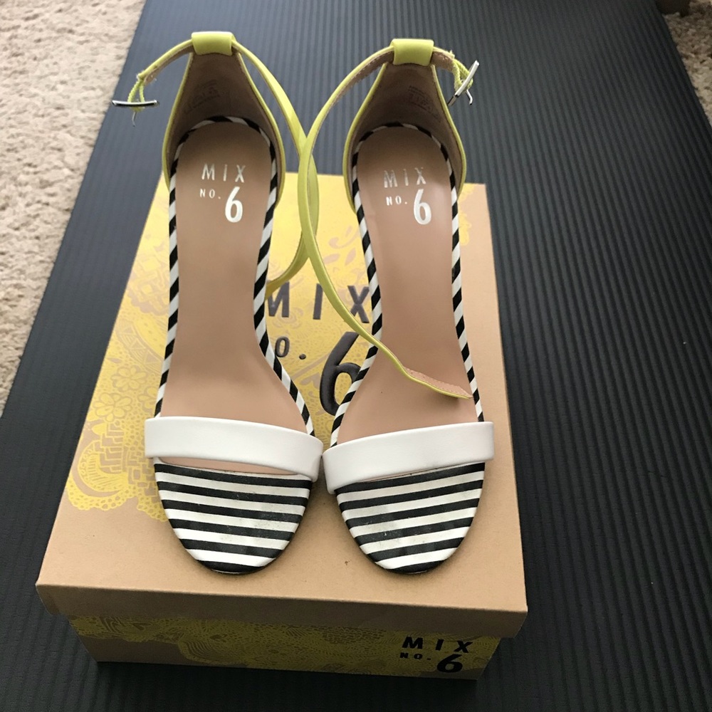 Mix No. 6 White and yellow sandals.