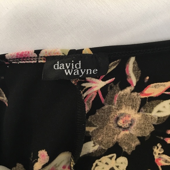 David Wayne DRESS! 🌺 - Picture 4 of 4