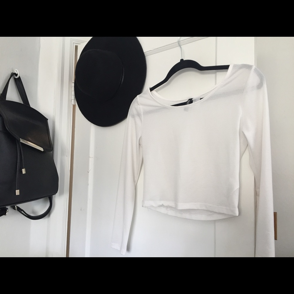 H$M cropped tee