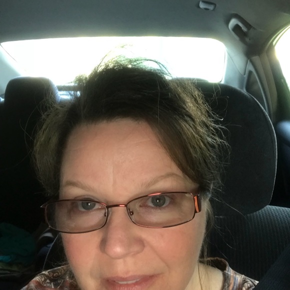 Meet your Posher, Tess - Picture 1 of 1