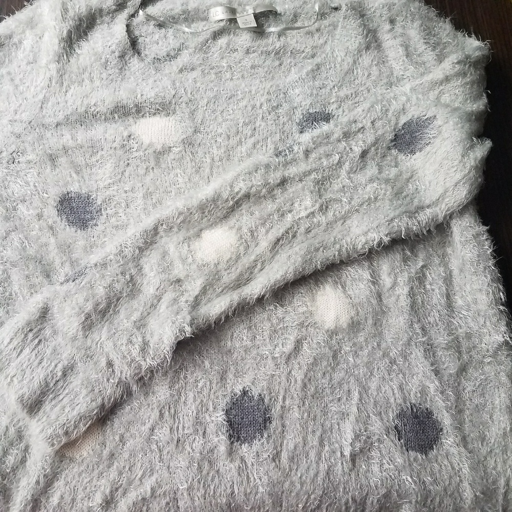 Super soft Lauren Conrad sweater - Picture 6 of 7