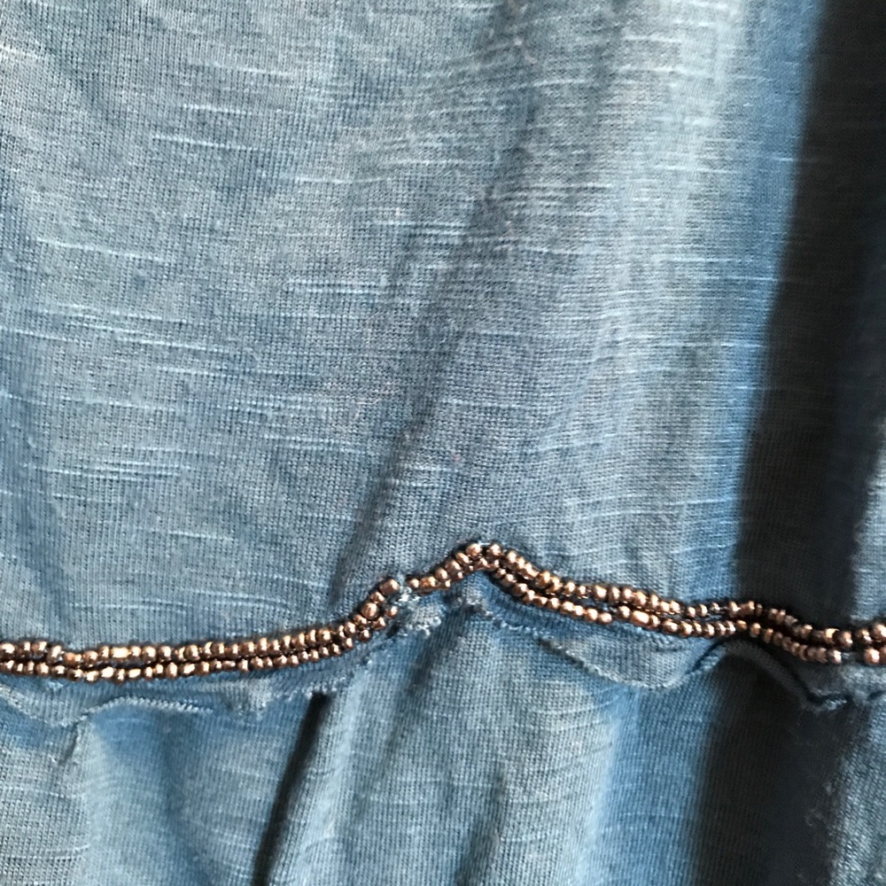 American Eagle Ruffle Top - Picture 2 of 2