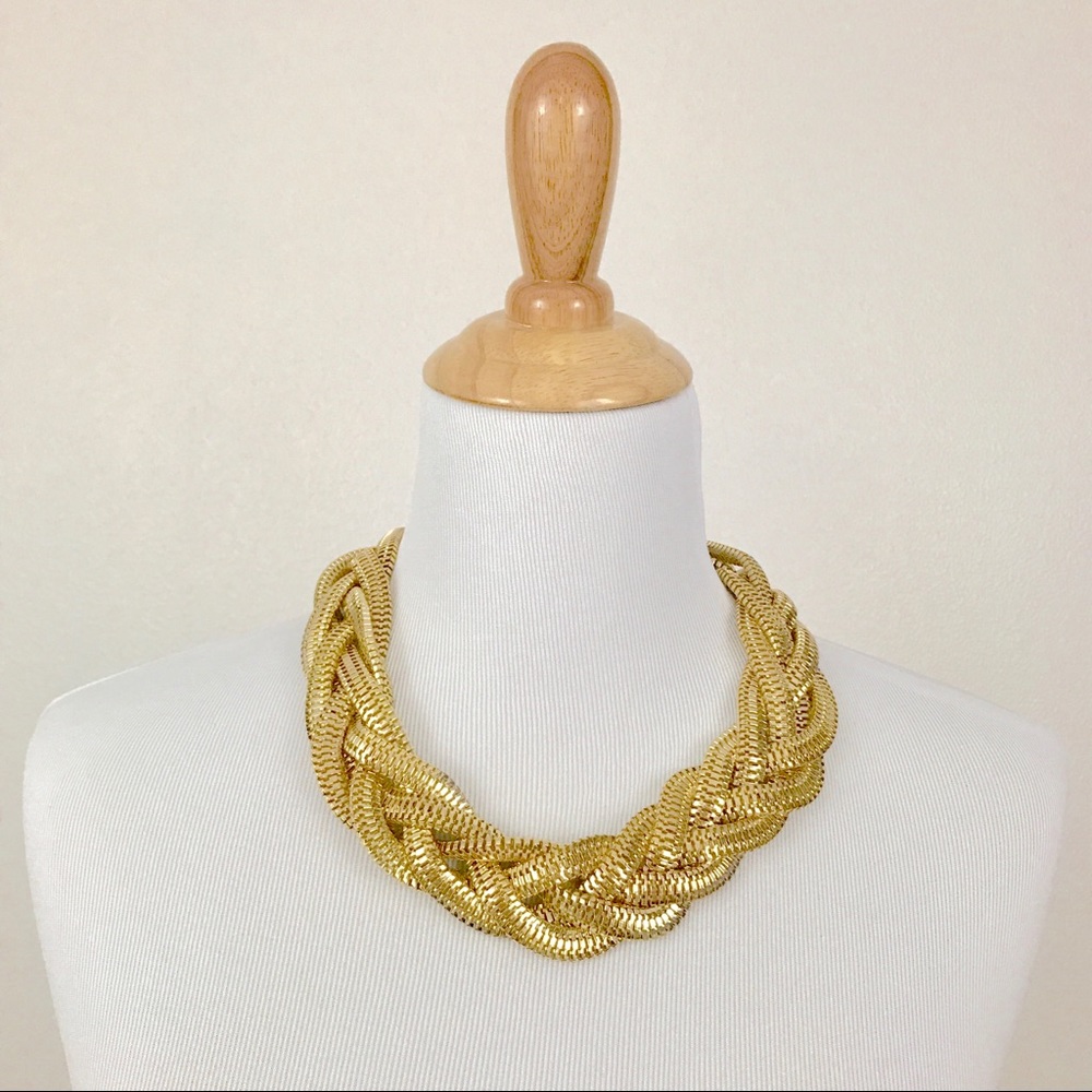 Forever 21 | Gold Braided chain necklace