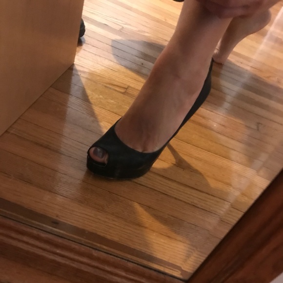 Michael Kors used Peep Toe black stiletto - Picture 2 of 5